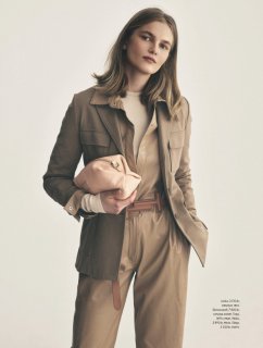 Elle Sweden – September 2019-94 拷貝.jpg