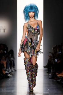 Yasmin Wijnaldum Jeremy Scott Spring 2020 RTW NYFW 2.jpg