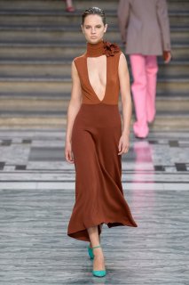 Giselle Norman Victoria Beckham Spring 2020 RTW LFW 1.jpg