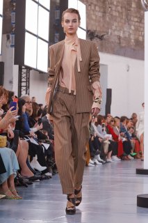 Maartje Verhoef Chloe Spring 2020 RTW PFW 2.jpg