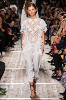 Giedre Dukauskaite Isabel Marant Spring 2020 RTW PFW 1.jpg