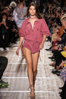 Alexandra Micu Isabel Marant Spring 2020 RTW PFW 1.jpg