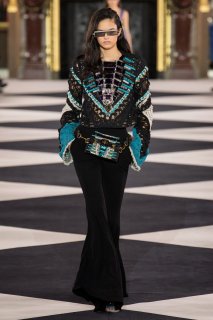 Nikki Vonsee Balmain Spring 2020 RTW PFW 3.jpg