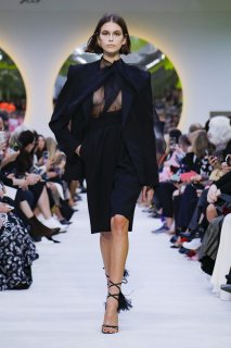 Kaia Gerber Valentino Spring 2020 RTW PFW 1.jpg