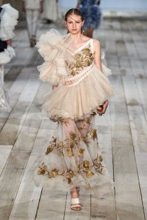 Deirdre Firinne Alexander McQueen Spring 2020 RTW PFW 1.jpg