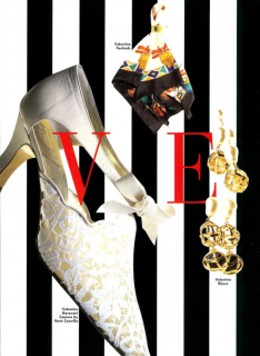 Valentino_Spring_Summer_1994_04.png