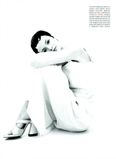 Provocante_Saikusa_Vogue_Italia_March_1994_06.png