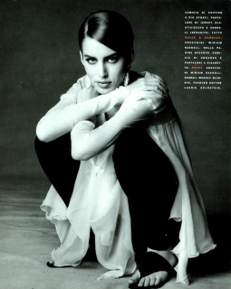 Demarchelier_Vogue_Italia_February_1991_02.png