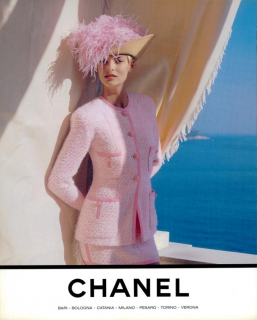 Lagerfeld_Chanel_Spring_Summer_1991_01.png