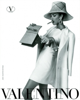 Meisel_Valentino_Spring_Summer_1991_04.png