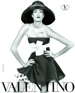 Meisel_Valentino_Spring_Summer_1991_05.png