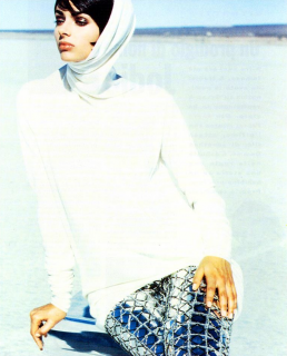 Lindbergh_Prada_Spring_Summer_1991_14.png