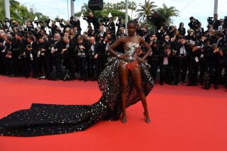 Duckie+Thot+Once+Upon+Time+Hollywood+Red+Carpet+HgB7swAvw8Tx.jpg