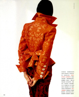 Chin_Vogue_Italia_March_1991_05.png
