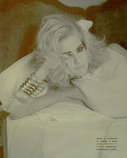 Charming-Lady-Demarchelier-Vogue-Italia-March-1991-05.png