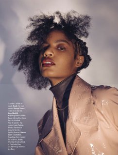 2020-01-01 L'Officiel Mode Paris-113 拷貝.jpg