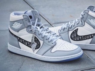 Dior-Air-Jordan-1-High.jpg