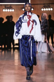 Tommy-Hilfiger-RTW-SS20-London-0893-1581885827.jpg