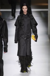 Bottega+Veneta+Fall+2020+bDu5RXQDJfHx.jpg