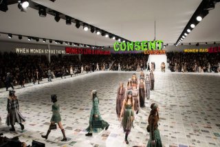 models-walk-the-runway-during-the-finale-of-the-dior-show-news-photo-1582655515.jpg