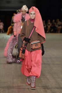 Marc-Jacobs-Spring-2018-Collection-Runway-NYFW-New-York-Fashion-Week-Tom-Lorenzo-Site-18.jpg