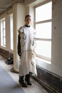 Sacai+Fall+2020+Backstage+metd93JzyzHx.jpg
