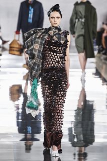 Maison+Margiela+Fall+2020+FahBu2LcZ82l.jpg
