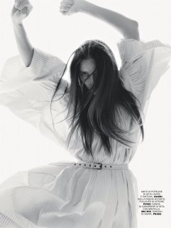 2020-05-01 Marie Claire Italia-112 拷貝.jpg