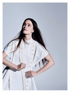 2020-05-01 Marie Claire Italia-118 拷貝.jpg