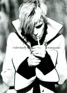 von_Unwerth_Vogue_Italia_April_1994_01.png