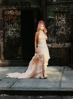 von_Unwerth_Vogue_Italia_April_1994_05.png