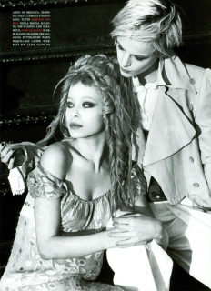 von_Unwerth_Vogue_Italia_April_1994_06.png