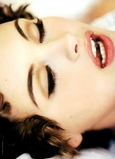 Wake_Up_Hanson_Vogue_Italia_April_1994_04.png