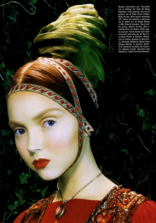 Aldridge_Vogue_Italia_February_2005_02.png