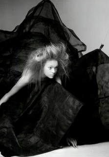 McDean_Vogue_Italia_February_2005_04.png