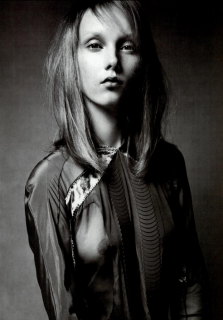 Demarchelier_Vogue_Italia_February_2005_04.png