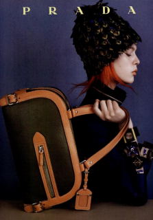 Meisel_Prada_Spring_Summer_2005_02.png