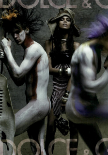 Meisel_Dolce_&_Gabbana_Spring_Summer_2005_01.png