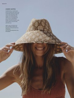 Elle Sweden 062020_downmagaz.com-100 拷貝.jpg