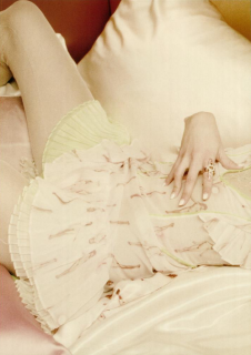 von_Unwerth_Vogue_Italia_May_2004_12.png