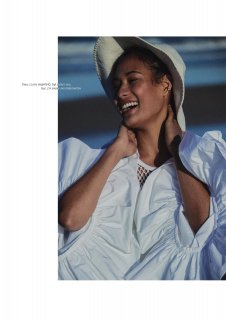 Elle_UK_-_July_2020_UserUpload_Net-83 拷貝.jpg