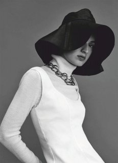 Marie_Claire_Australia_-_July_2020-2-99 拷貝.jpg