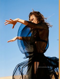 2020-07-01 Elle Netherlands-111 拷貝.jpg