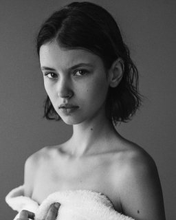 sveta-potomski-by-alessio-albi-3.jpg