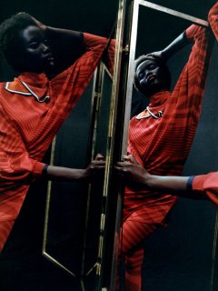 30tmag-fashion-cover-slide-9BDH-superJumbo.jpg