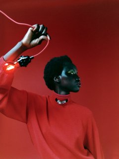30tmag-fashion-cover-slide-V23M-superJumbo.jpg