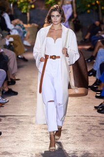 Taylor Hill Etro Spring 2021 RTW MFW 1.jpg