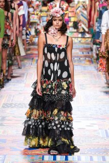 Nikki Vonsee Dolce & Gabbana Spring 2021 RTW MFW 1.jpg