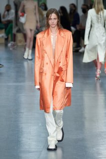 Sarah Dahl Sportmax Spring 2021 RTW MFW.jpg
