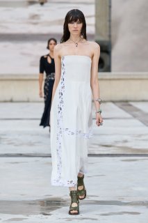 Grace Hartzel Chloe Spring 2021 RTW PFW 1.jpg